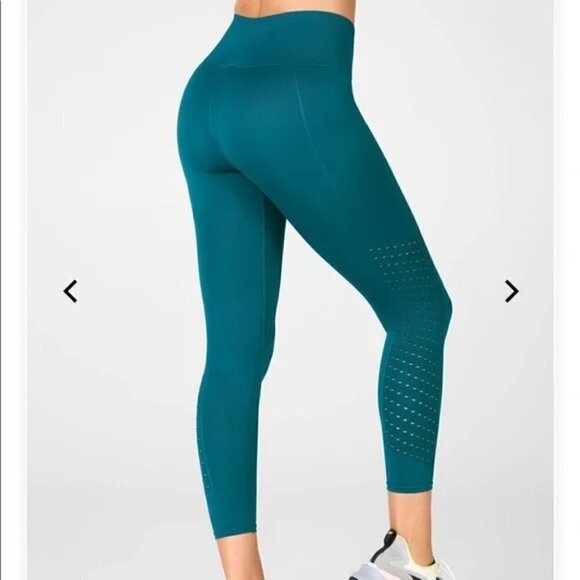 Fabletics Sync High-Waisted Perforated 7/8 Leggings NWT - Picture 1 of 17